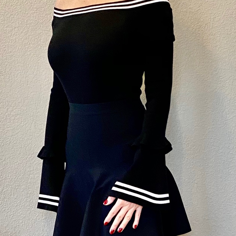 SOLD- Kendall+Kylie off shoulder top
